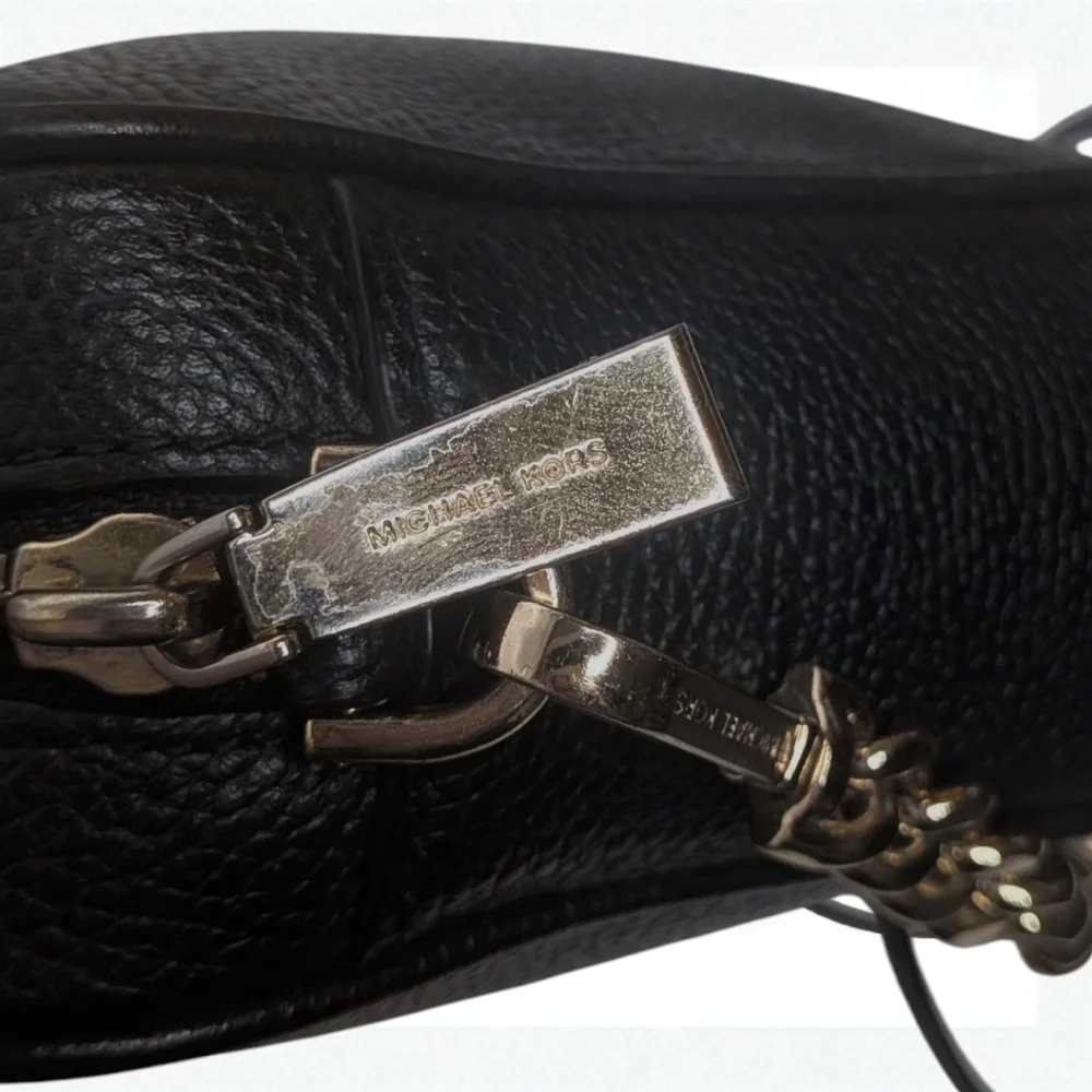 Michael Kors Ginny Crossbody Camera Bag in Black Pebbled Leather Jet Set Bag - Picture 13 of 16